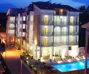 Playa Sirena Aparthotel *