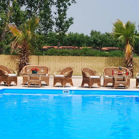 Aparthotel Playa Sirena 4*