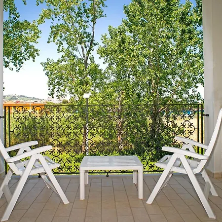 Aparthotel Playa Sirena *