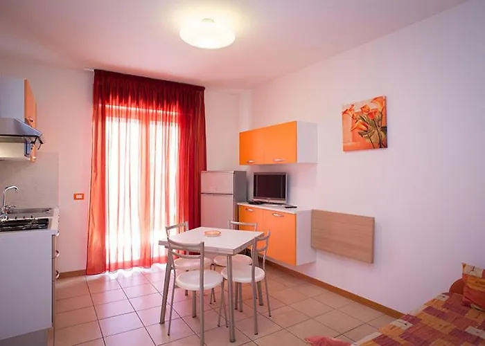 Aparthotel Playa Sirena 4*