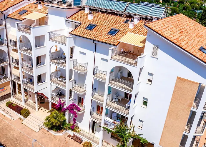 Aparthotel Playa Sirena